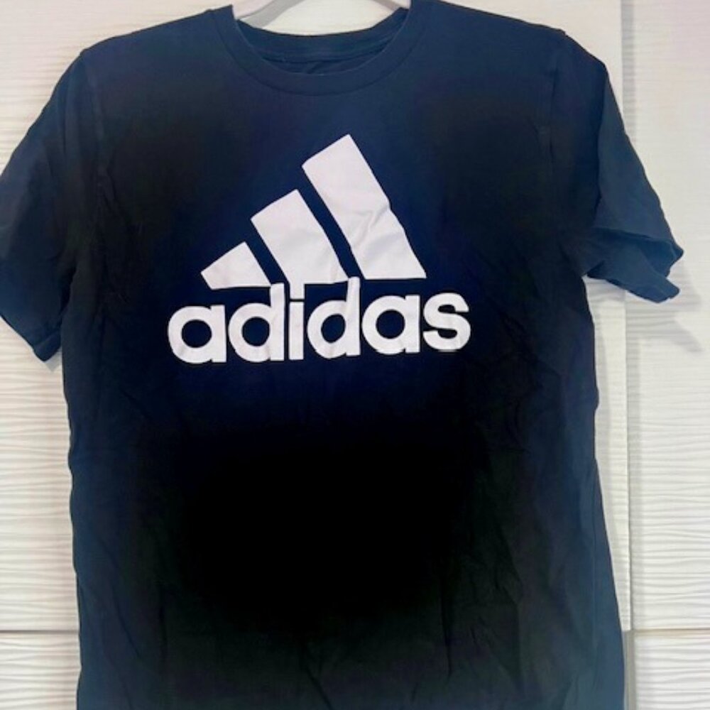 Boys Adidas tshirt black size LG 14/16